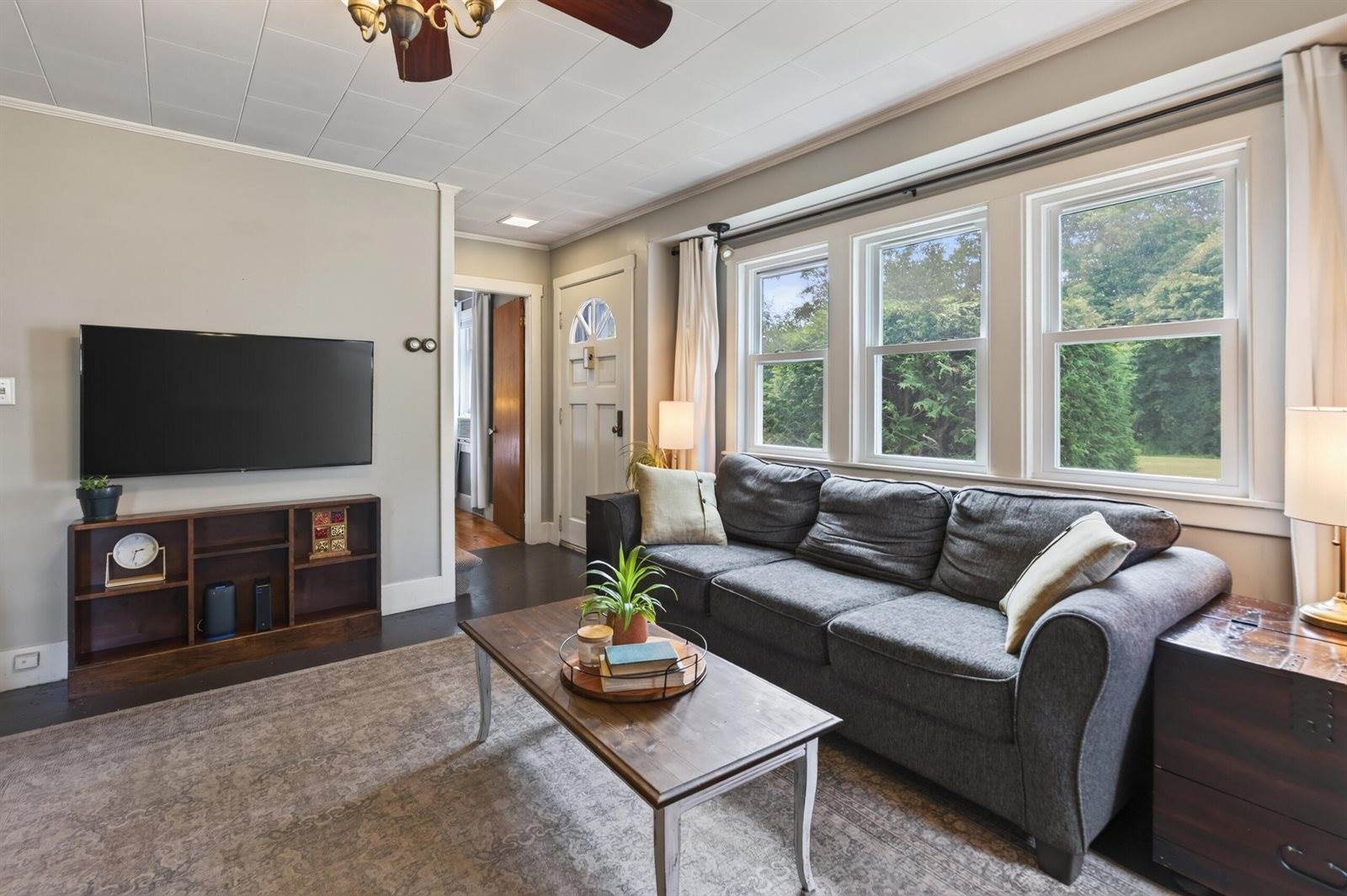 15 Nicholson Avenue, Bucksport, ME 04416