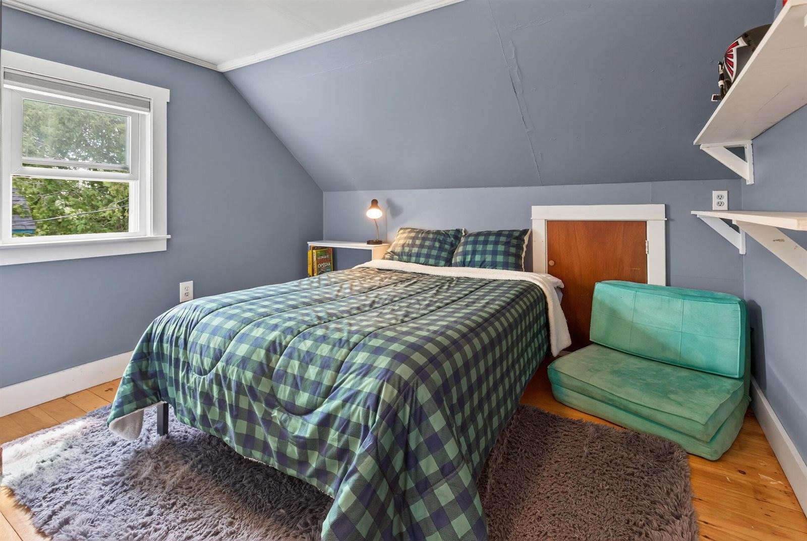 15 Nicholson Avenue, Bucksport, ME 04416