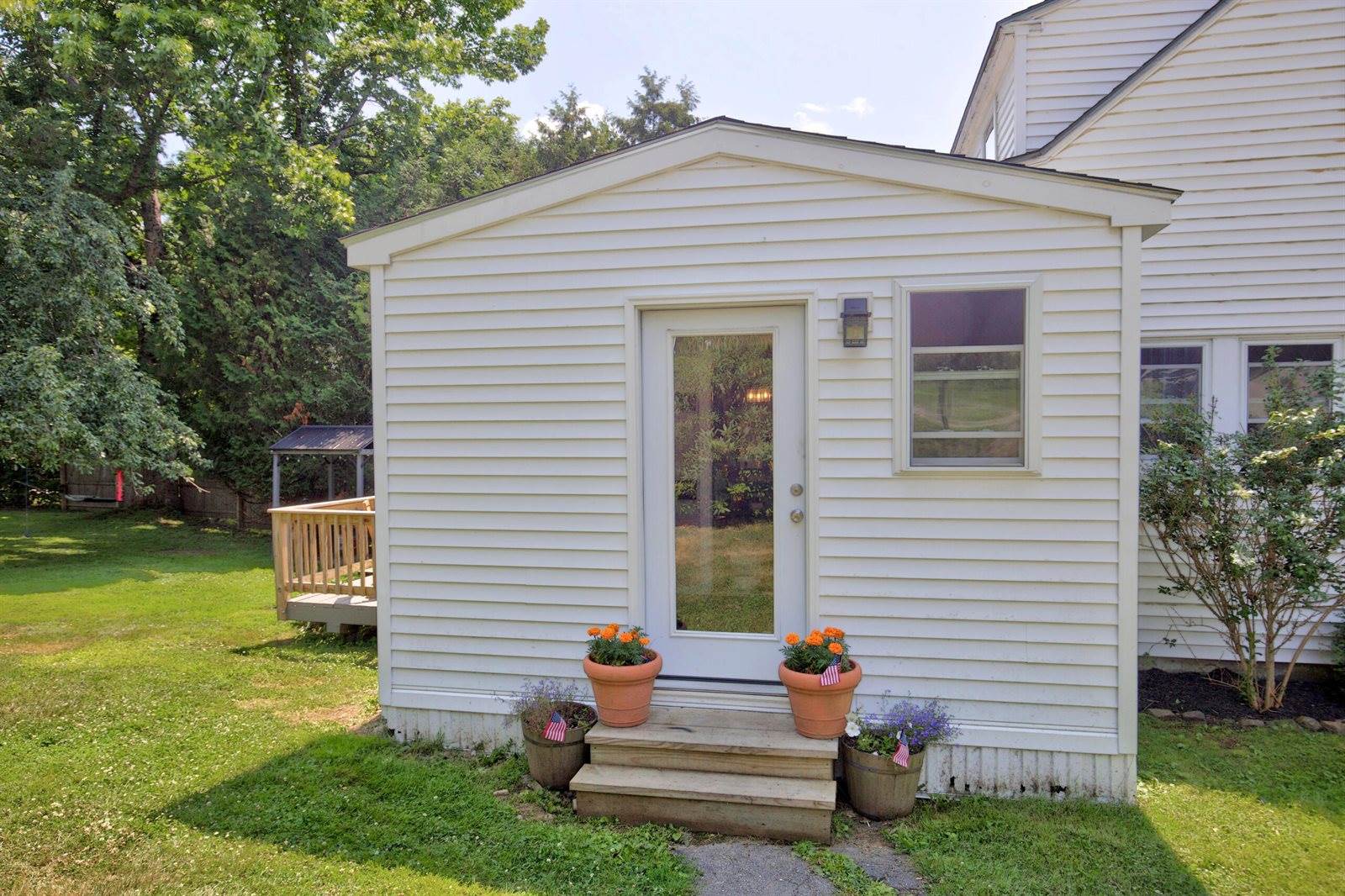 15 Nicholson Avenue, Bucksport, ME 04416