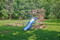 15 Nicholson Avenue, Bucksport, ME 04416