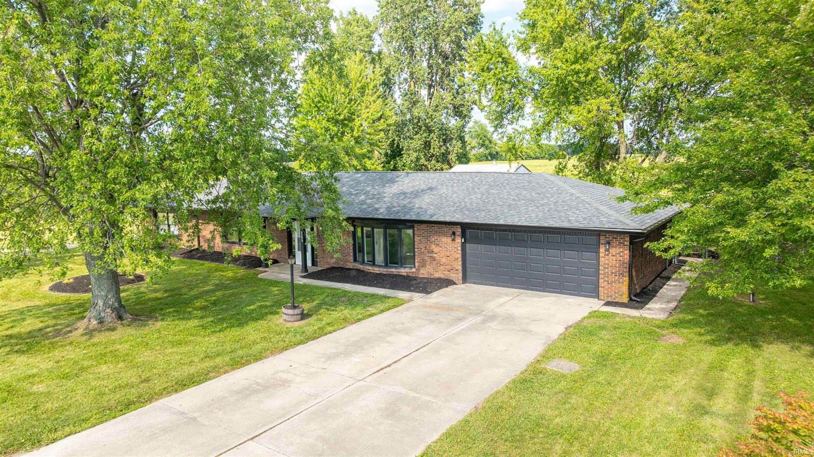 9290 South County Road 200 W, Muncie, IN 47302