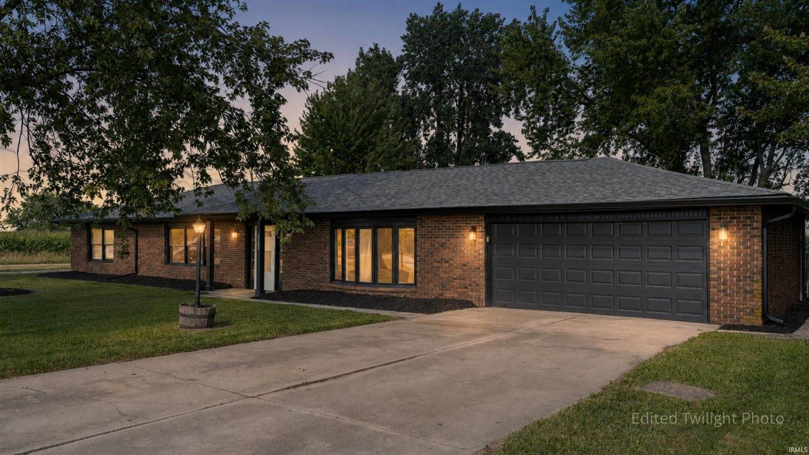 9290 South County Road 200 W, Muncie, IN 47302