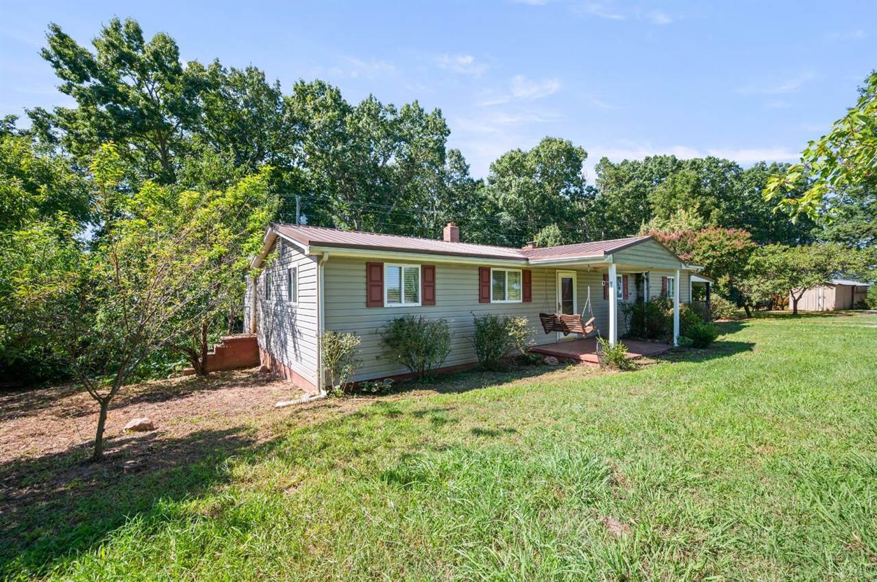 4196 Covered Bridge Rd, Gladys, VA 24554