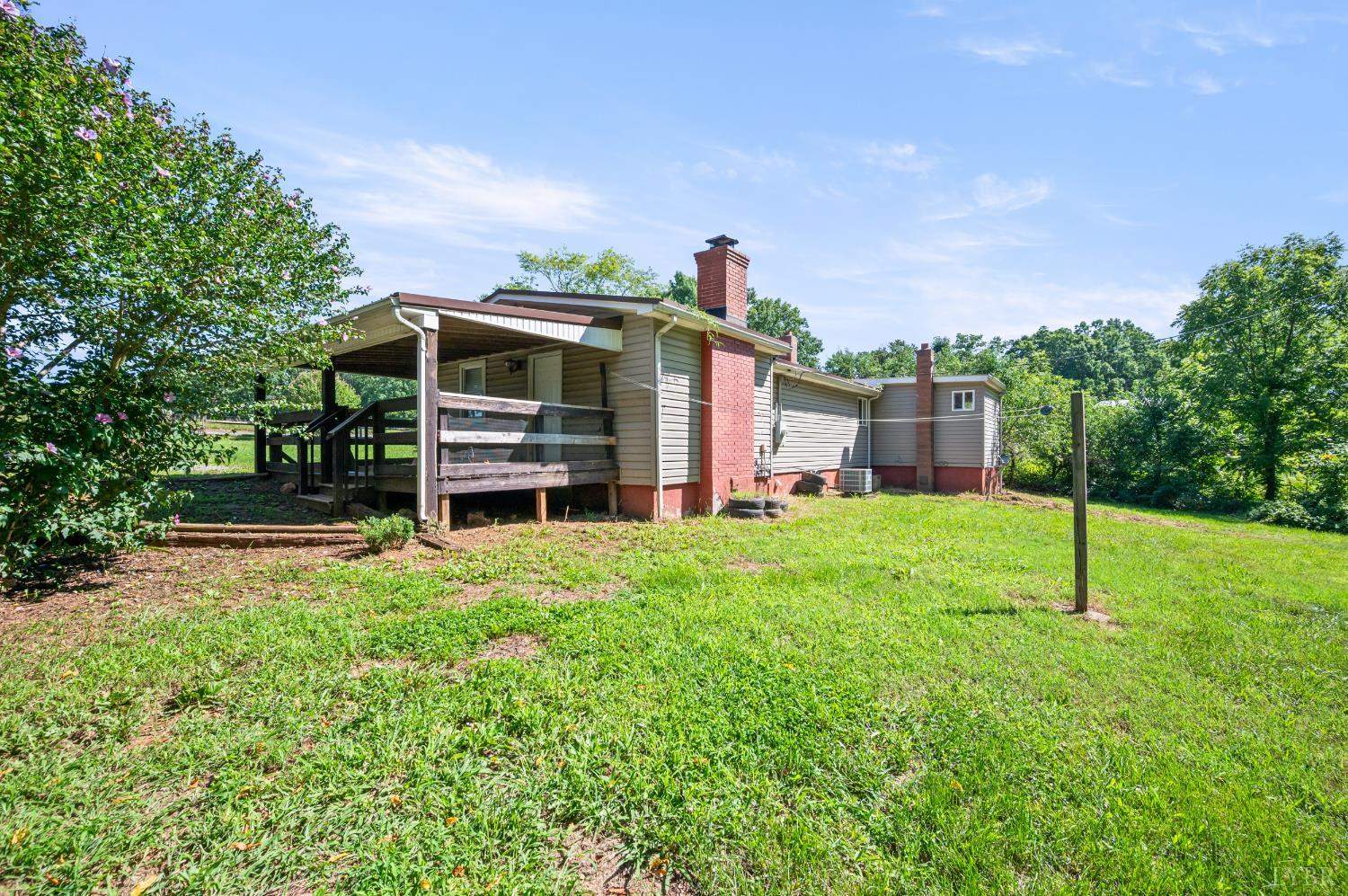 4196 Covered Bridge Rd, Gladys, VA 24554