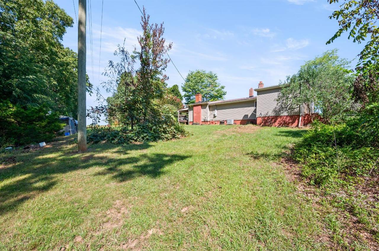 4196 Covered Bridge Rd, Gladys, VA 24554