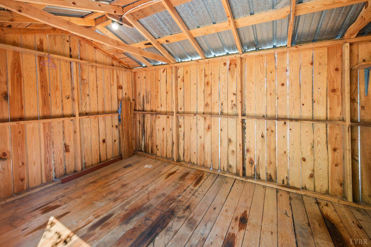 4196 Covered Bridge Rd, Gladys, VA 24554