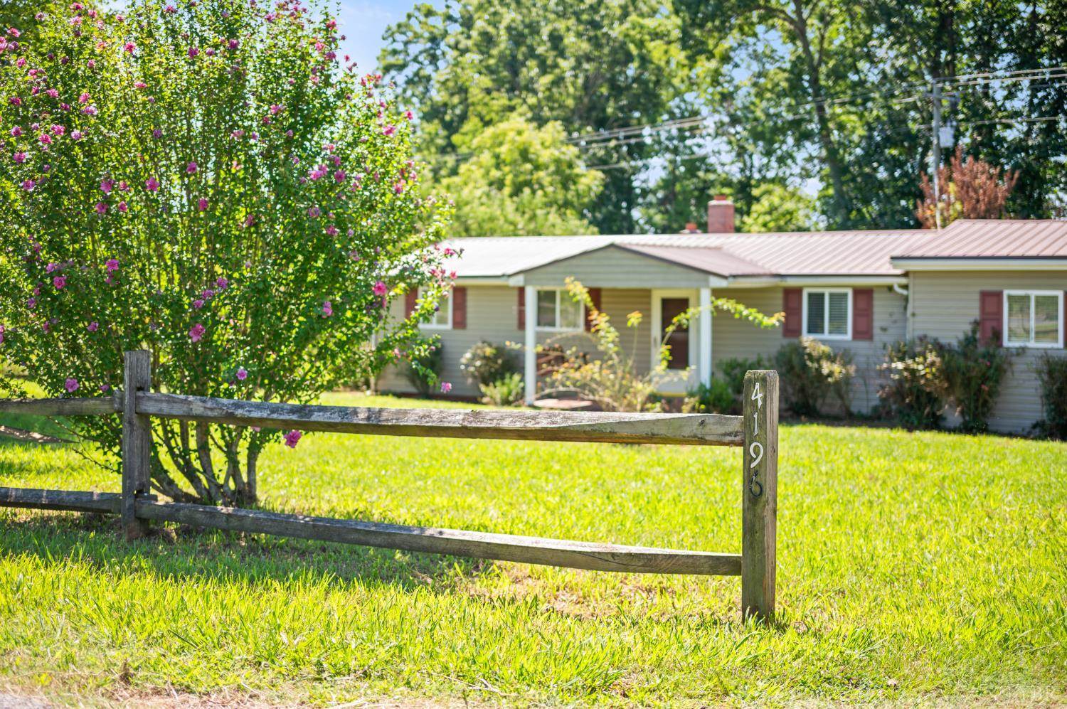 4196 Covered Bridge Rd, Gladys, VA 24554