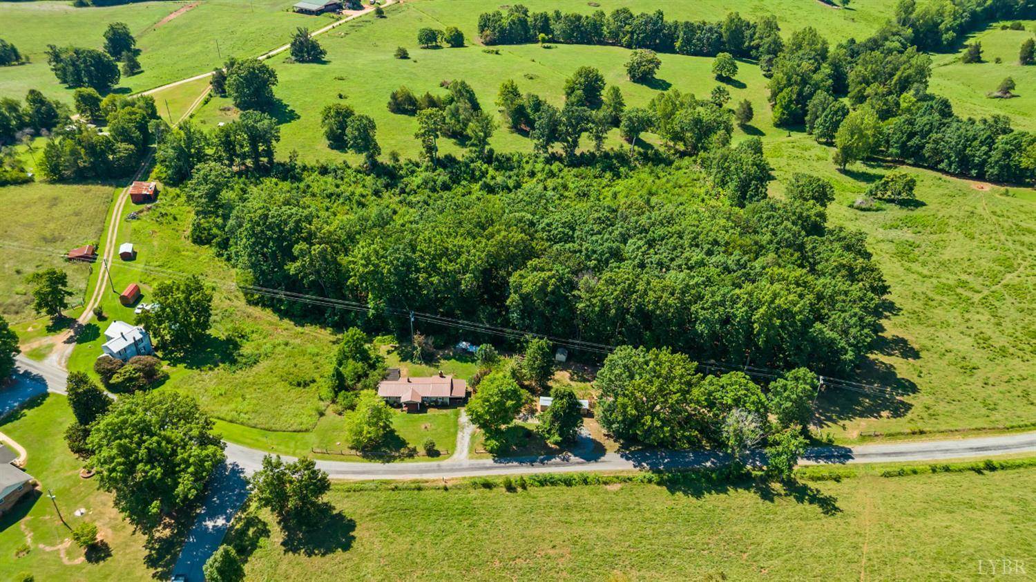 4196 Covered Bridge Rd, Gladys, VA 24554