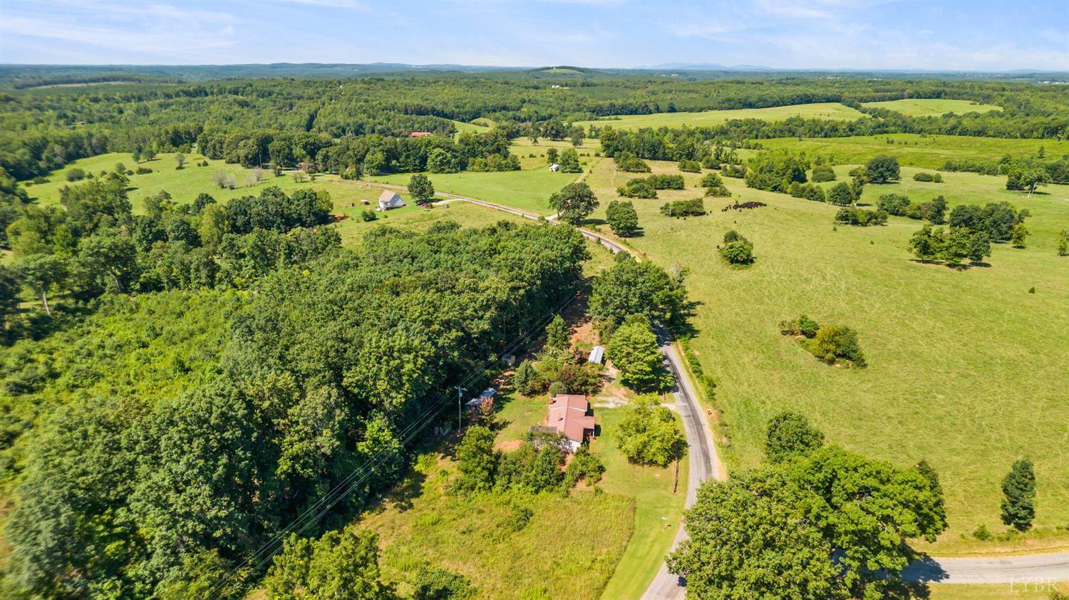 4196 Covered Bridge Rd, Gladys, VA 24554