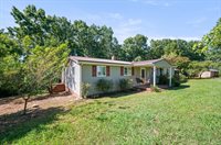 4196 Covered Bridge Rd, Gladys, VA 24554