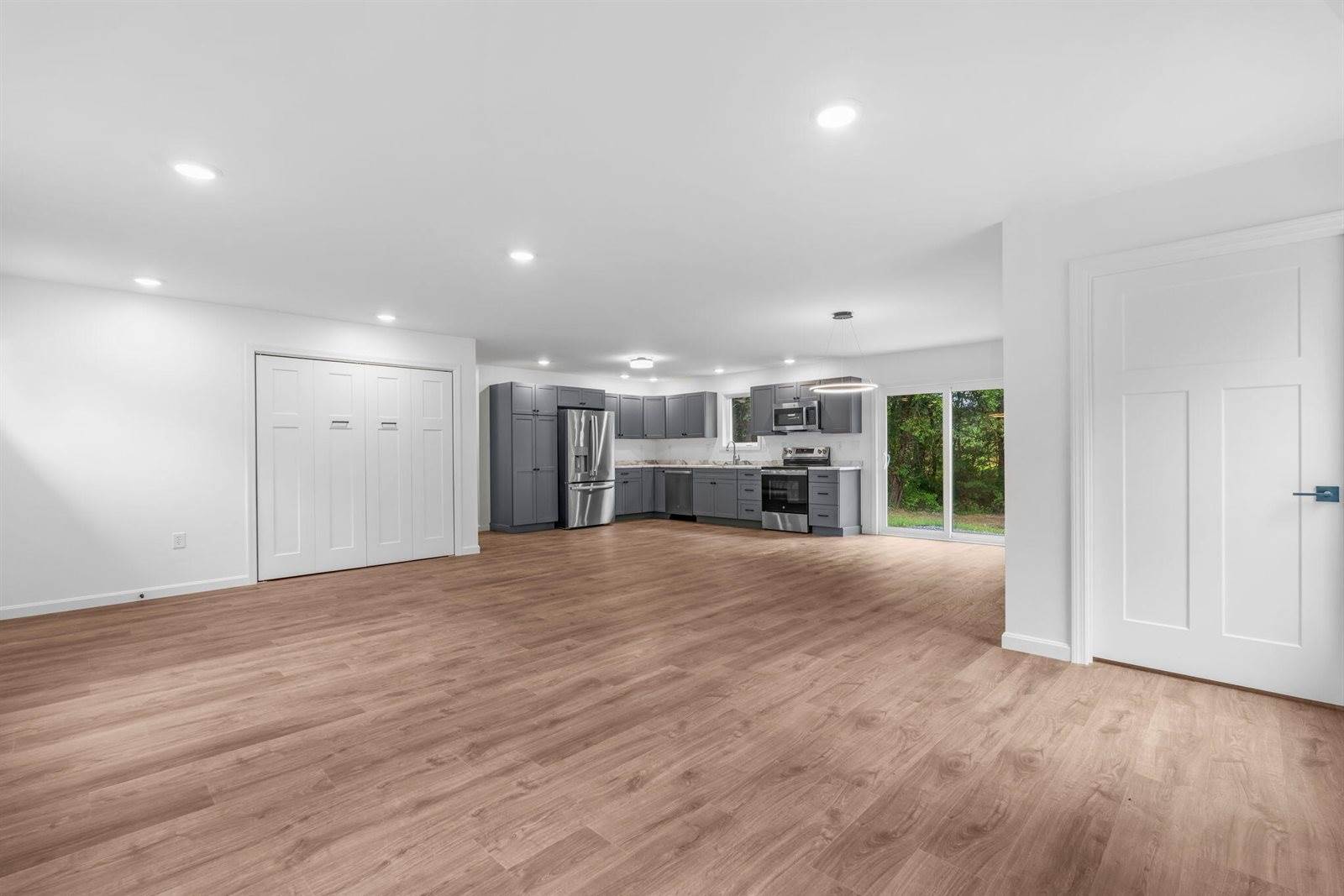 16 Pomroy Lane, Levant, ME 04456