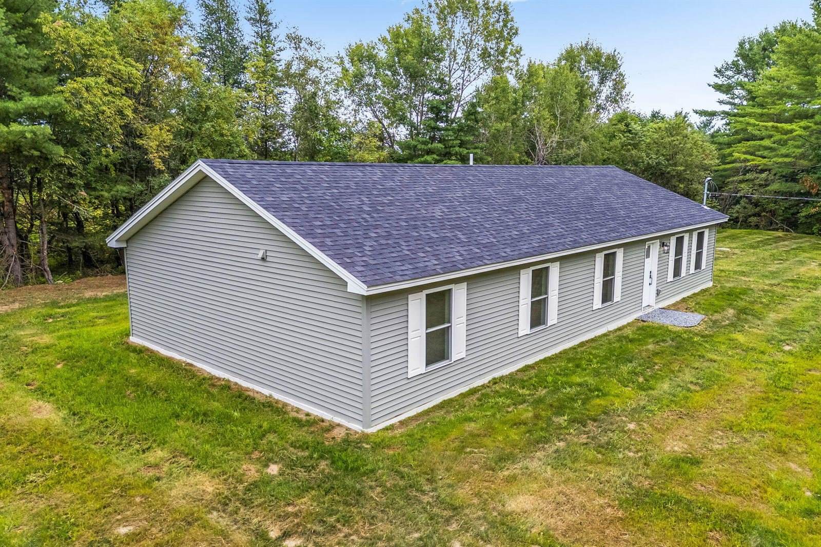 16 Pomroy Lane, Levant, ME 04456