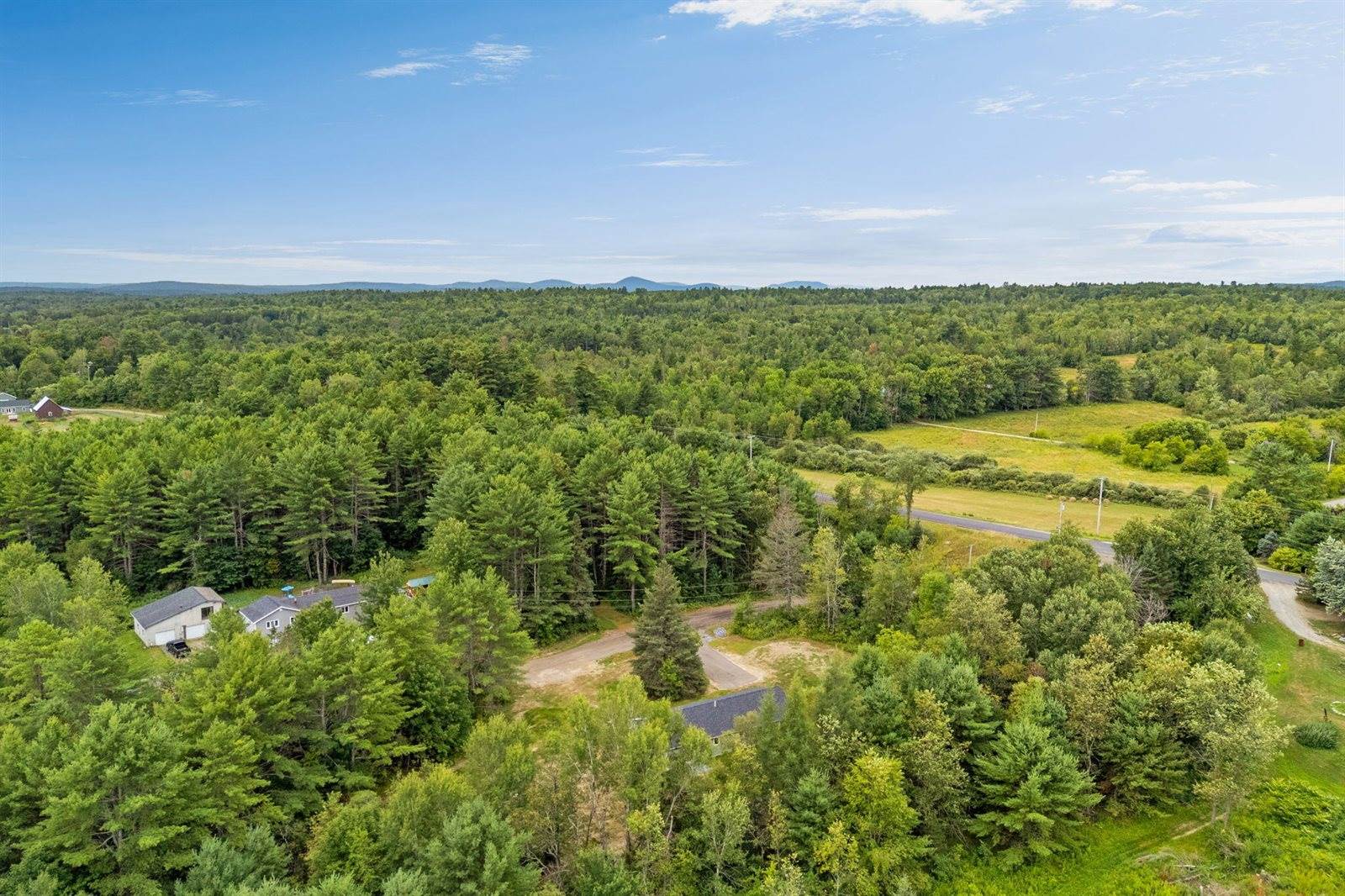 16 Pomroy Lane, Levant, ME 04456