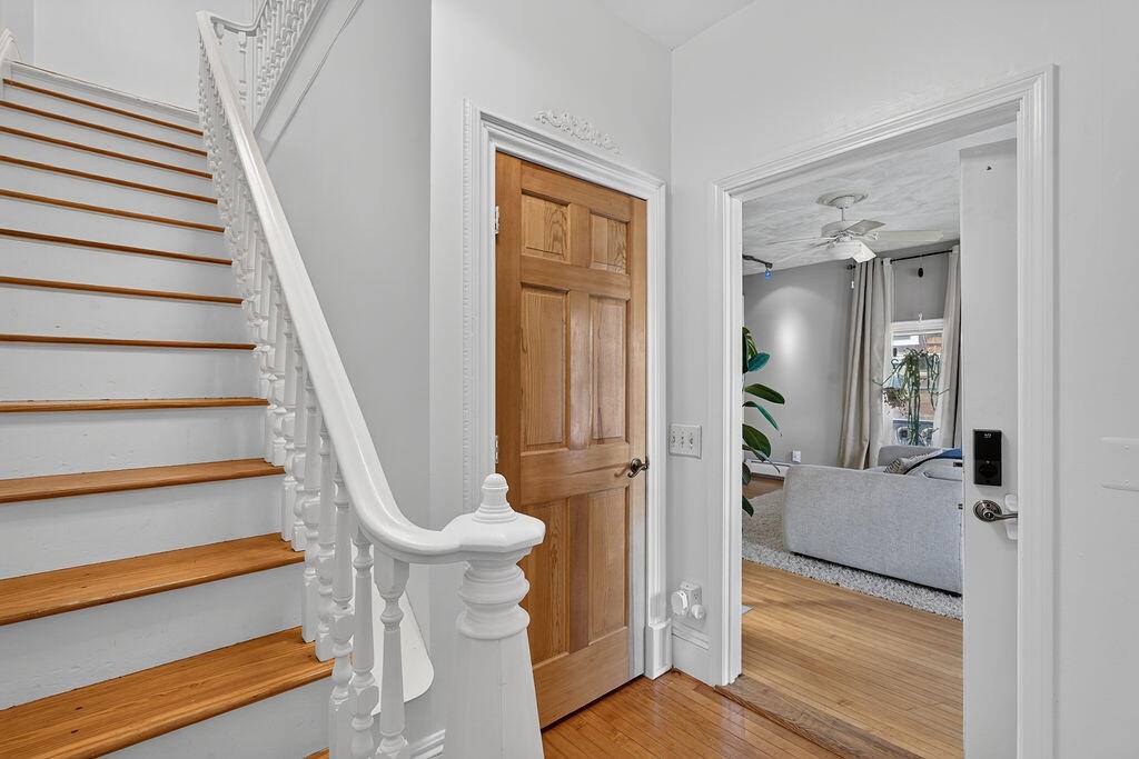 48 6th Street, Bangor, ME 04401