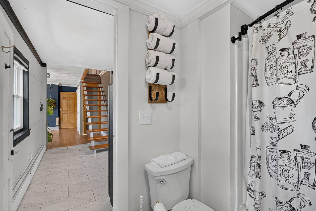 48 6th Street, Bangor, ME 04401