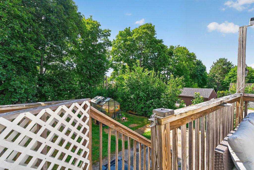 48 6th Street, Bangor, ME 04401