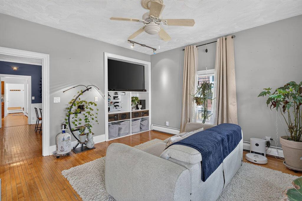 48 6th Street, Bangor, ME 04401