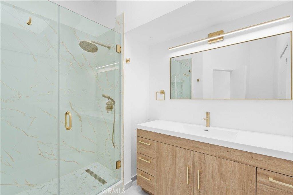 6036 Hazelhurst #C, North Hollywood, CA 91606