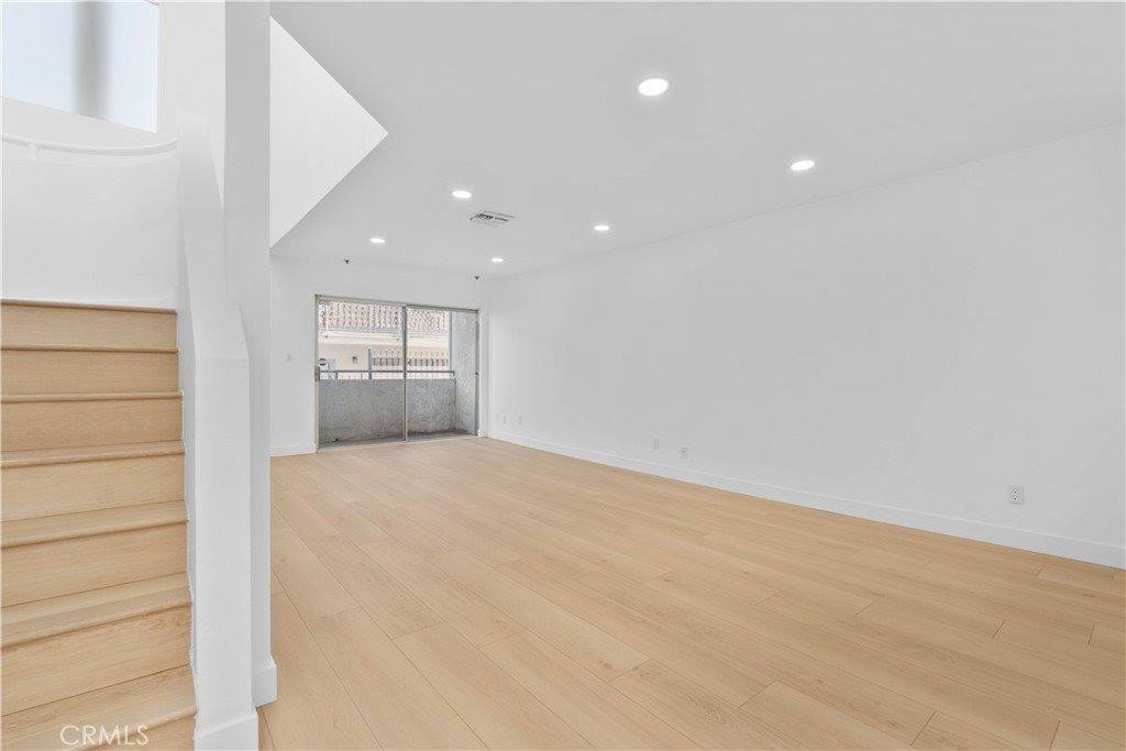 6036 Hazelhurst #C, North Hollywood, CA 91606