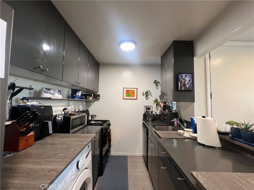 622 Westmount Dr, West Hollywood, CA 90069