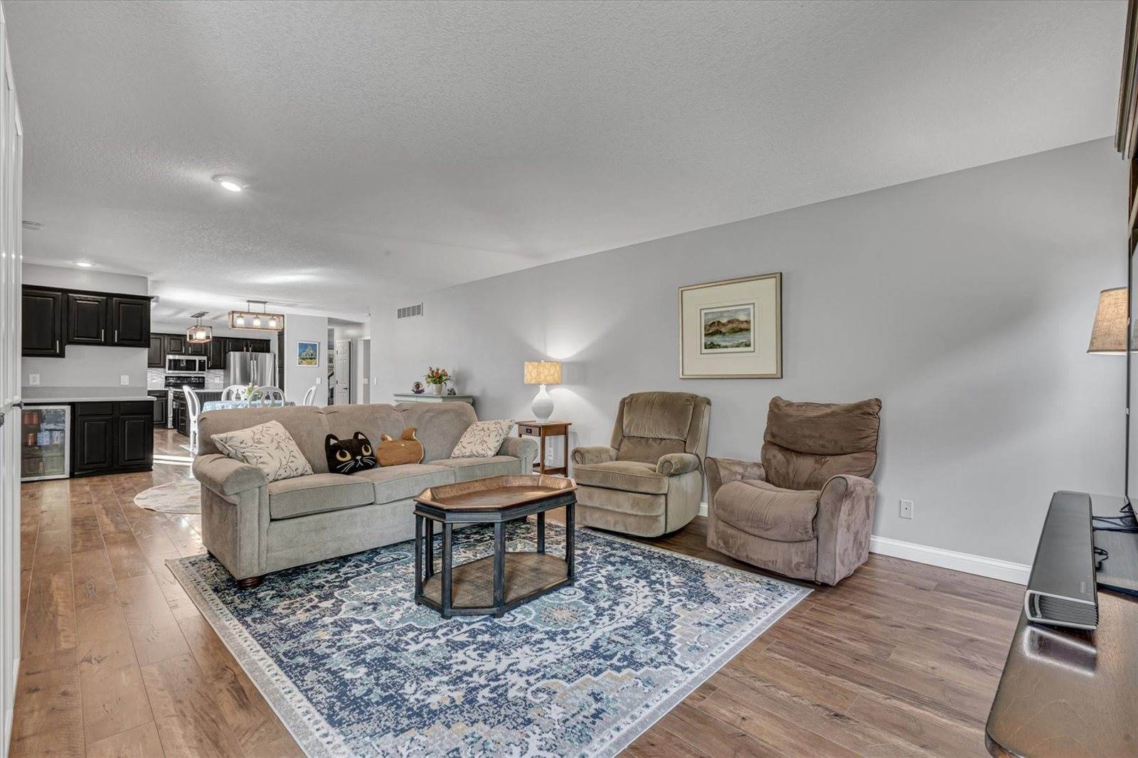 2520 Buckingham Avenue, Bettendorf, IA 52722