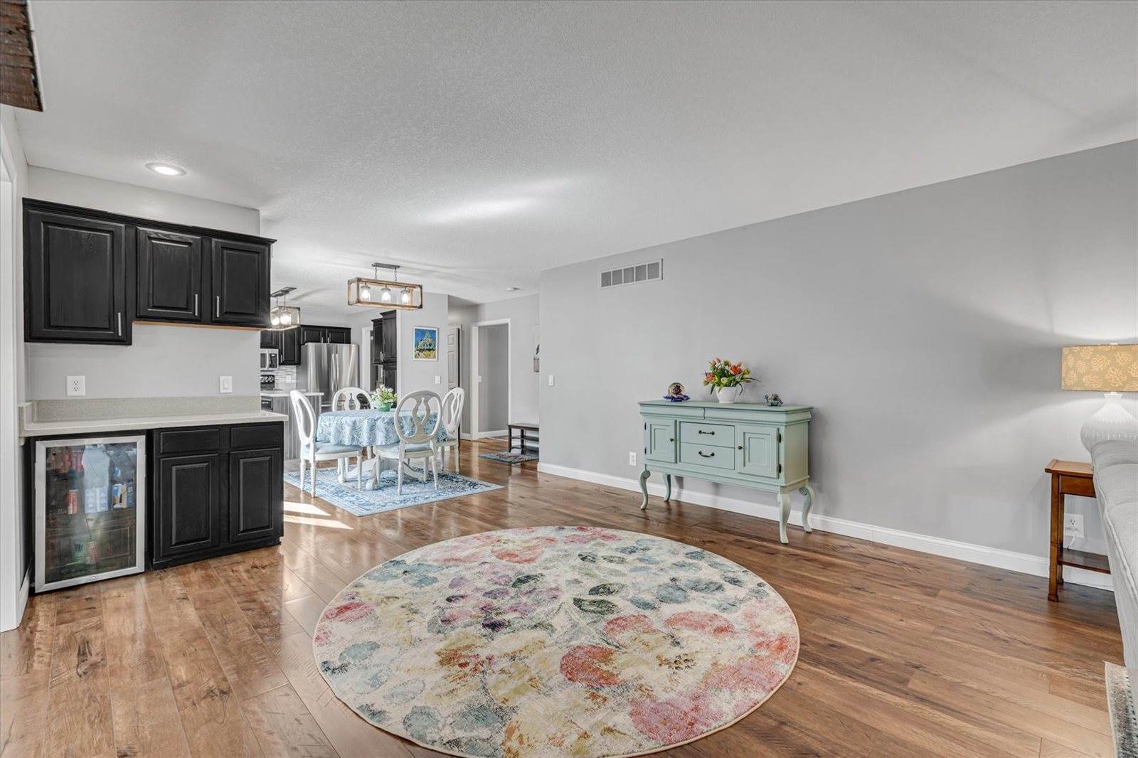 2520 Buckingham Avenue, Bettendorf, IA 52722