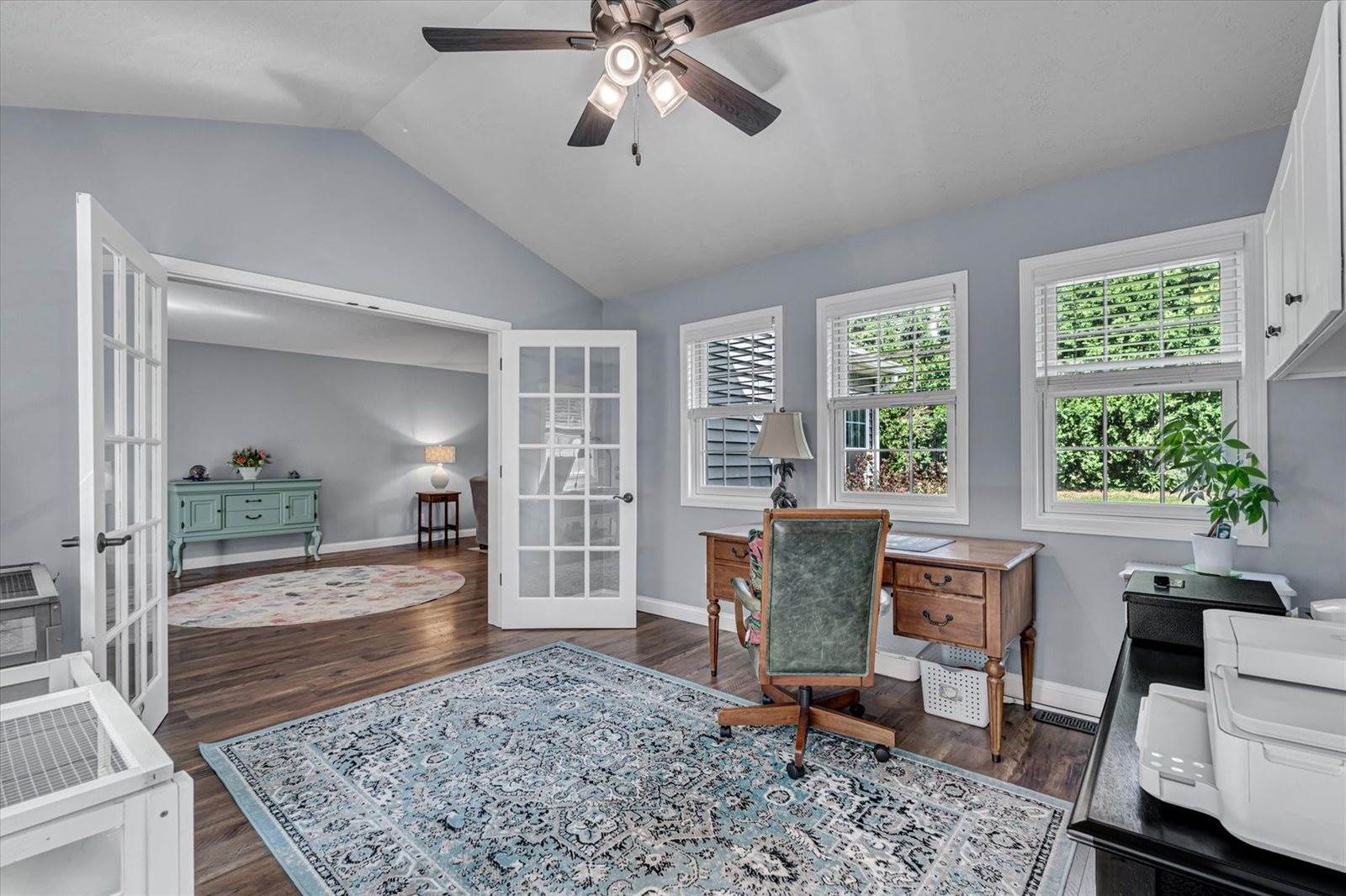 2520 Buckingham Avenue, Bettendorf, IA 52722