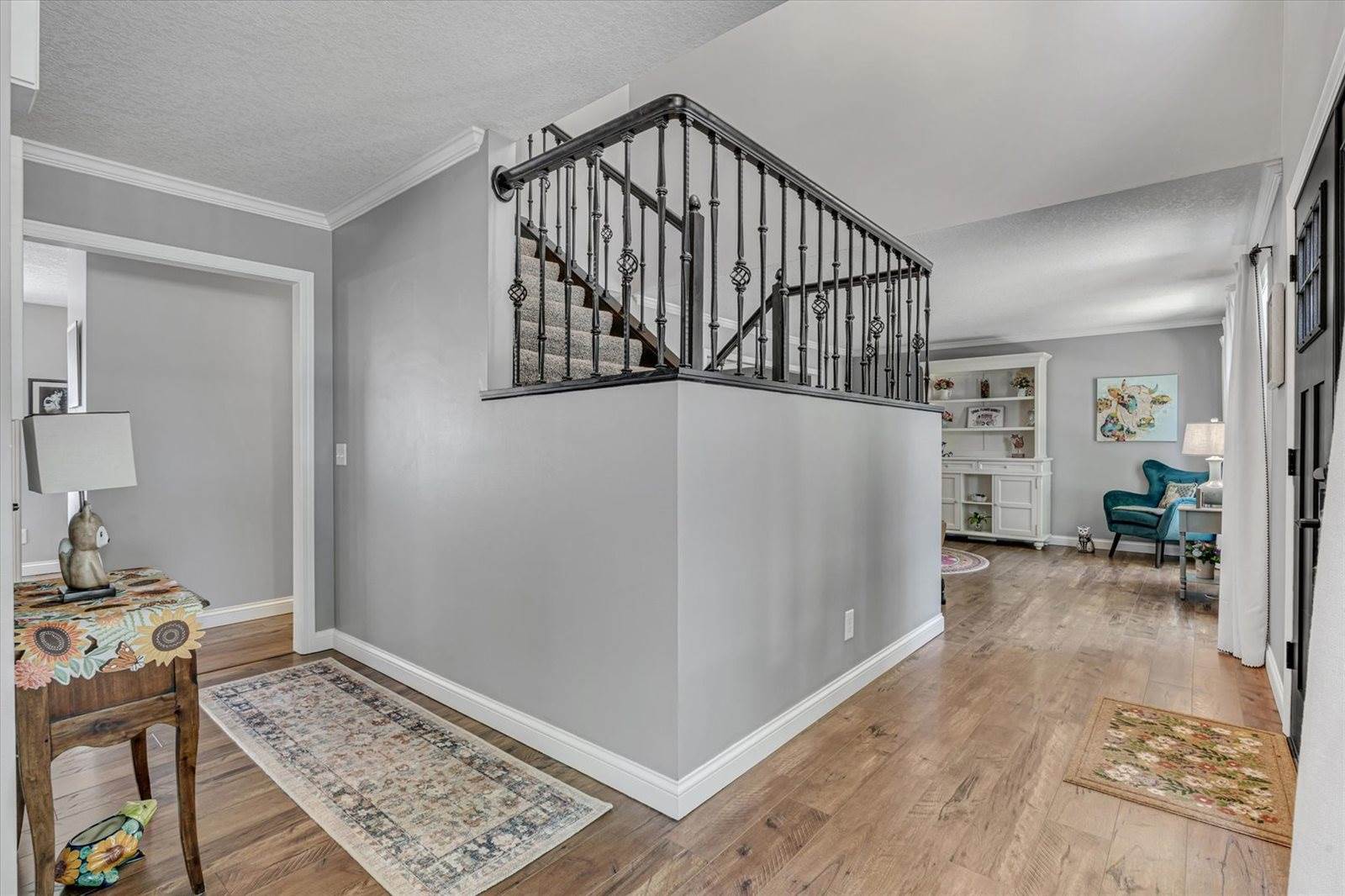 2520 Buckingham Avenue, Bettendorf, IA 52722