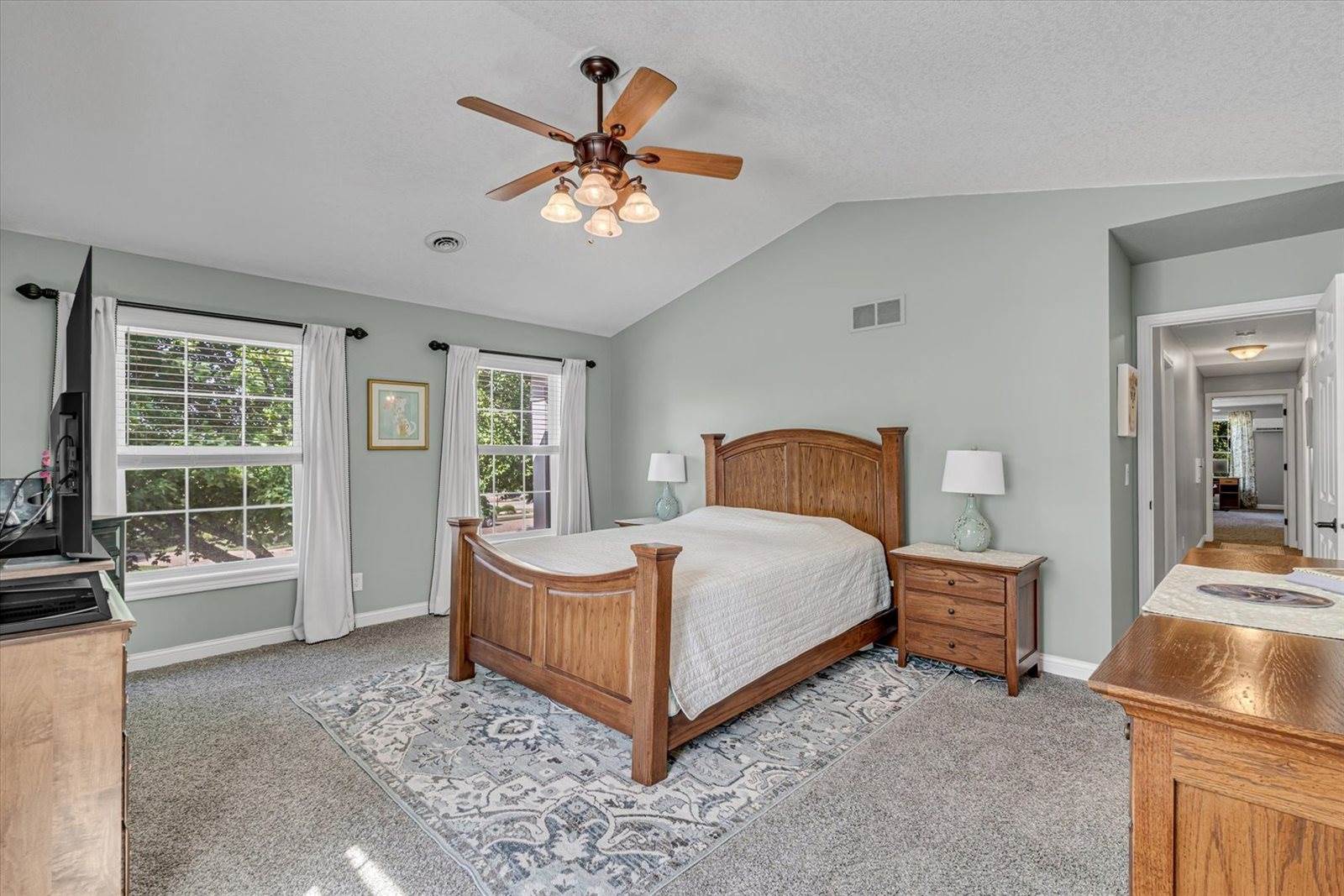 2520 Buckingham Avenue, Bettendorf, IA 52722