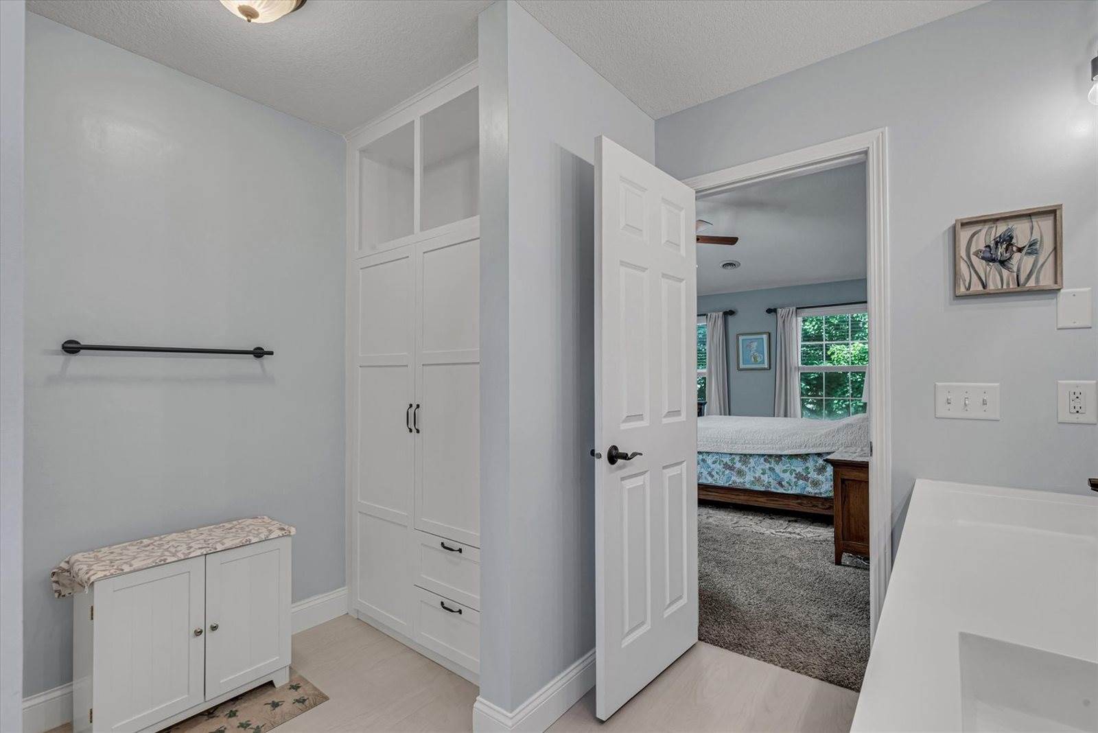 2520 Buckingham Avenue, Bettendorf, IA 52722