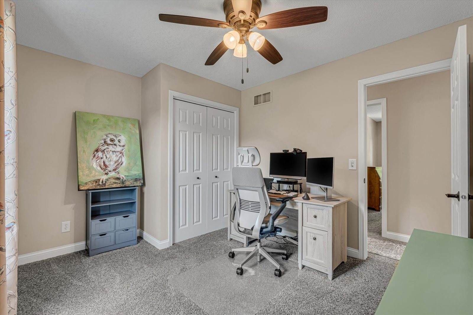 2520 Buckingham Avenue, Bettendorf, IA 52722