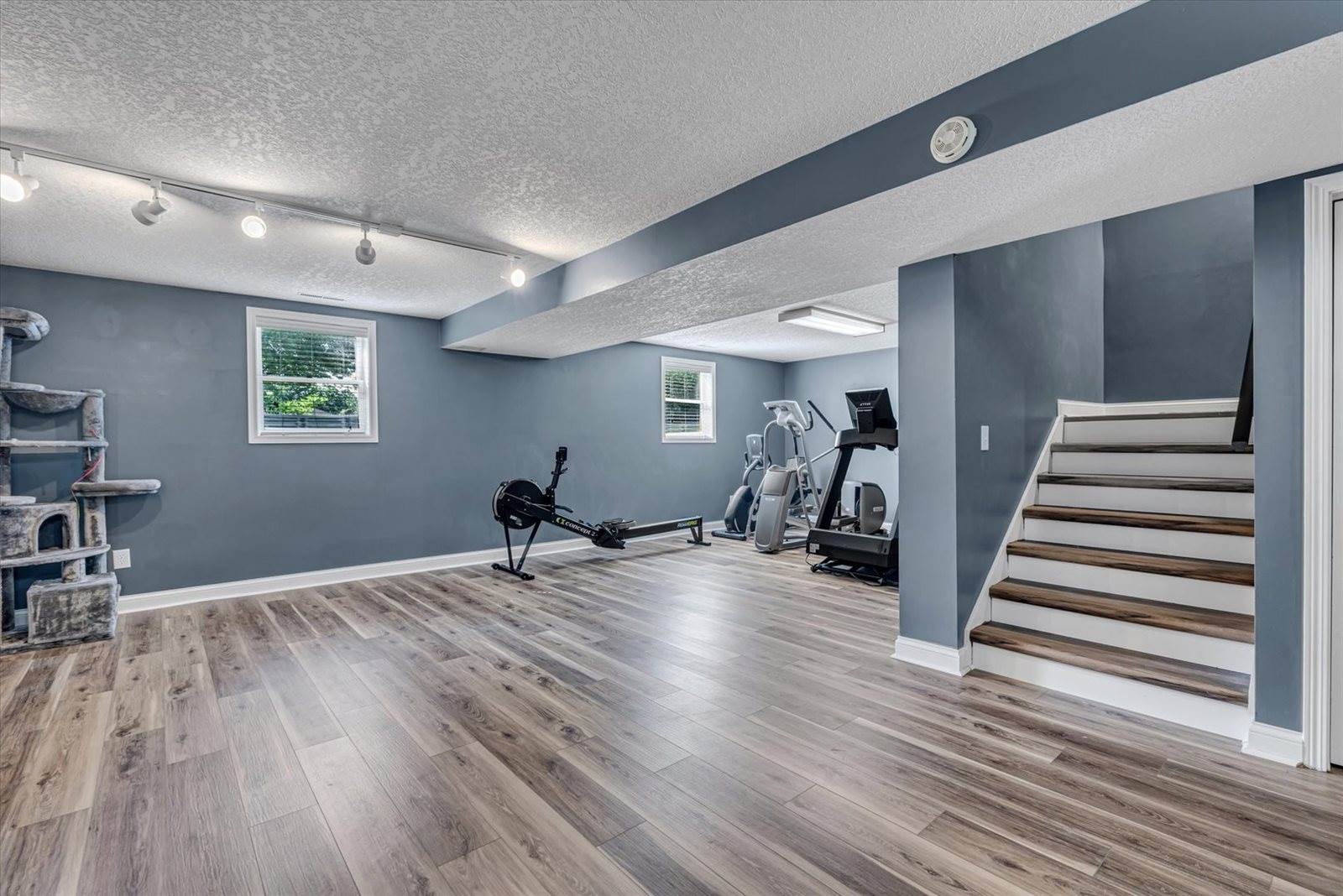 2520 Buckingham Avenue, Bettendorf, IA 52722