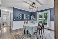2520 Buckingham Avenue, Bettendorf, IA 52722