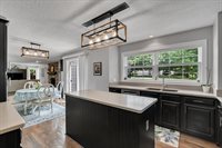 2520 Buckingham Avenue, Bettendorf, IA 52722