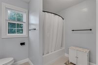 2520 Buckingham Avenue, Bettendorf, IA 52722