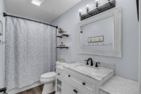 2520 Buckingham Avenue, Bettendorf, IA 52722