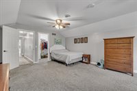 2520 Buckingham Avenue, Bettendorf, IA 52722