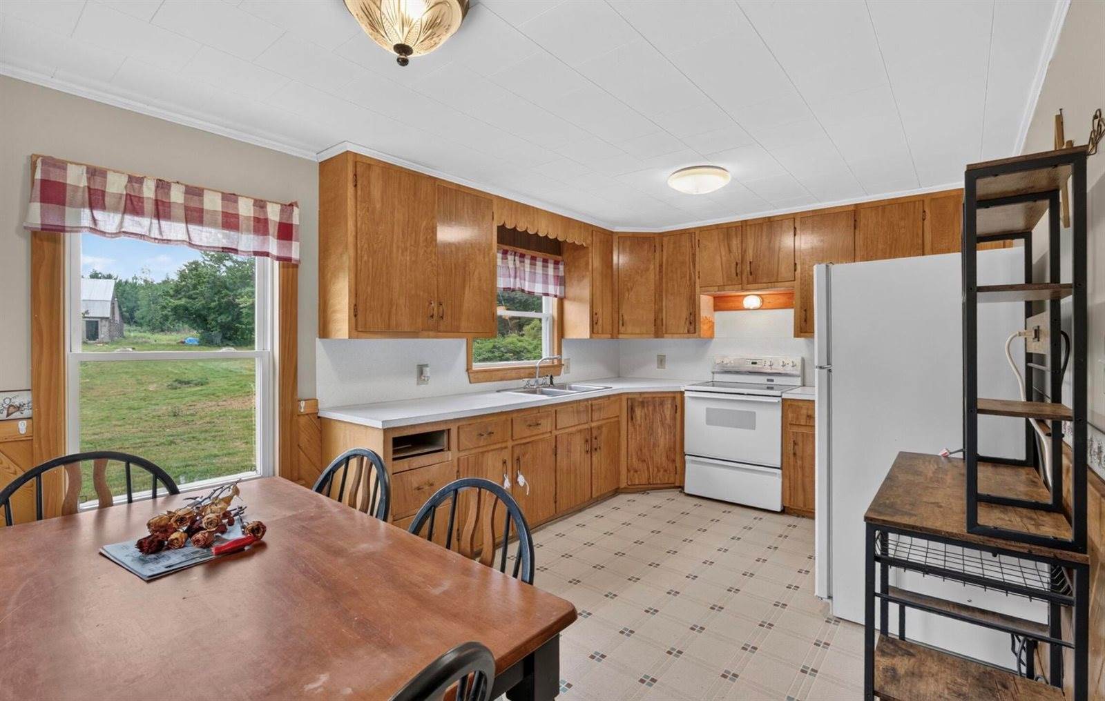 629 Range Road, Dover-Foxcroft, ME 04426