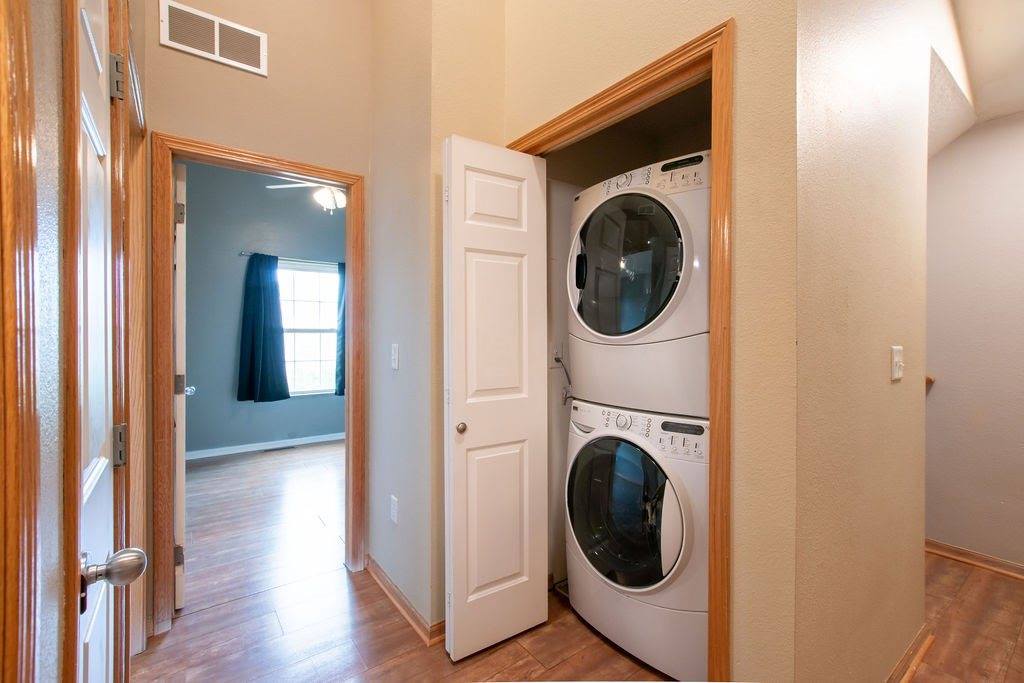 1062 10th Avenue NW, Altoona, IA 50009