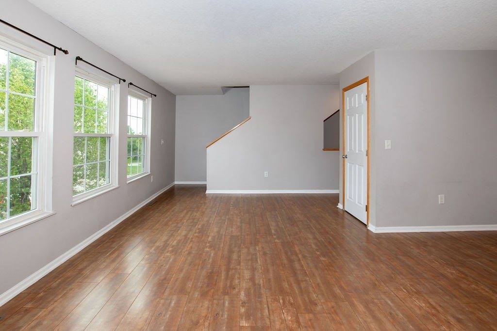 1062 10th Avenue NW, Altoona, IA 50009