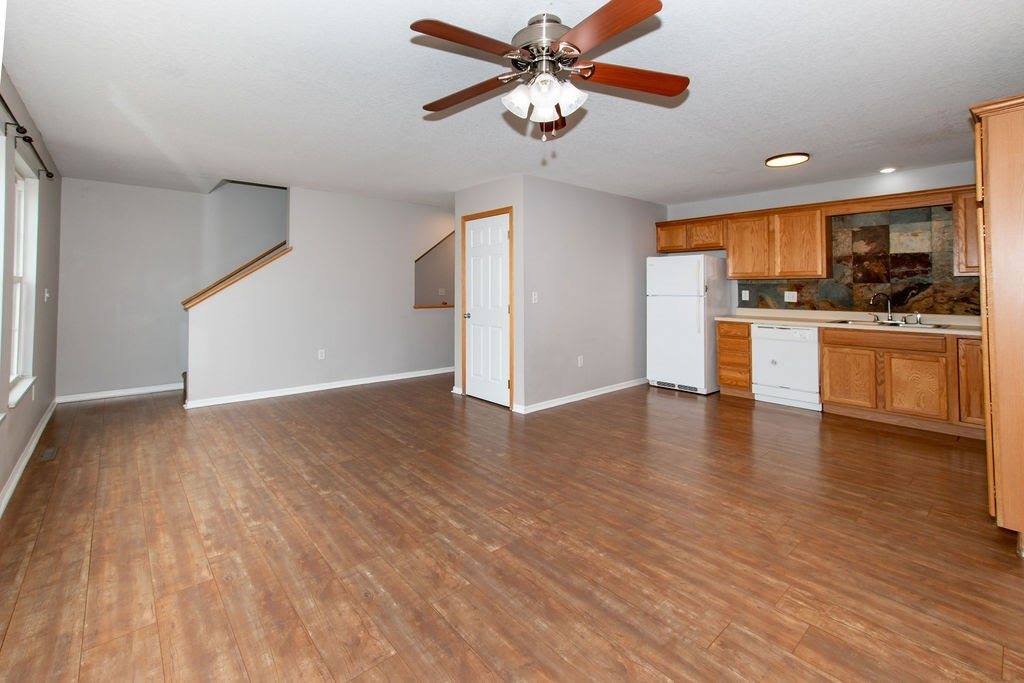 1062 10th Avenue NW, Altoona, IA 50009