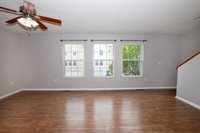 1062 10th Avenue NW, Altoona, IA 50009
