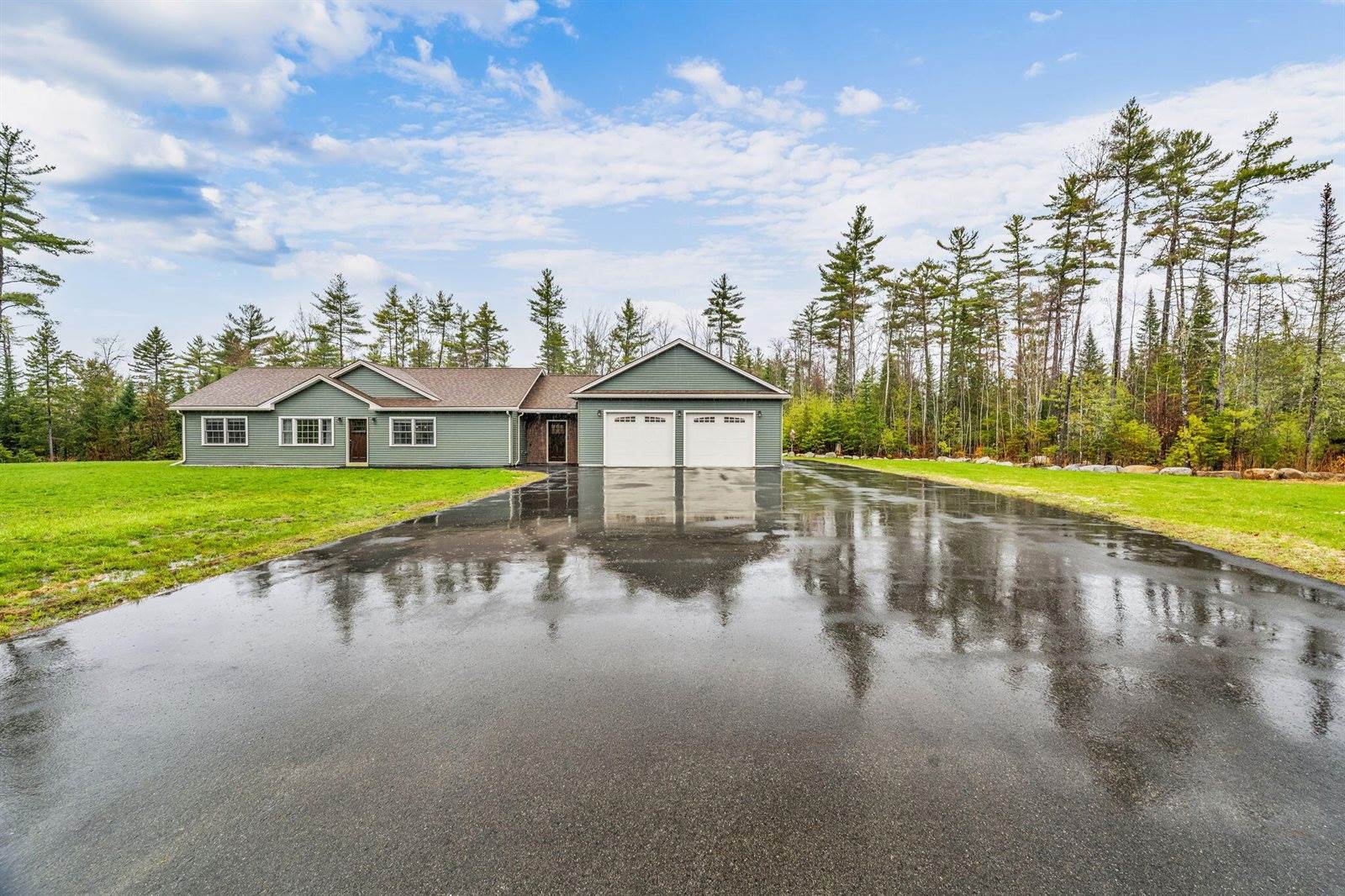 290 White Point Estates Road, Lincoln, ME 04457