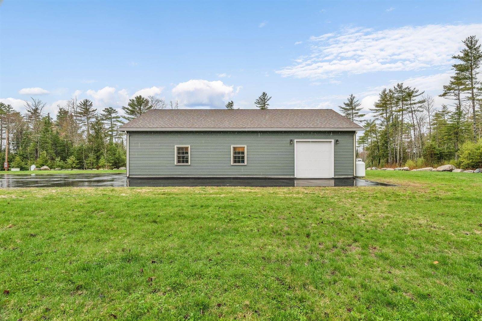 290 White Point Estates Road, Lincoln, ME 04457
