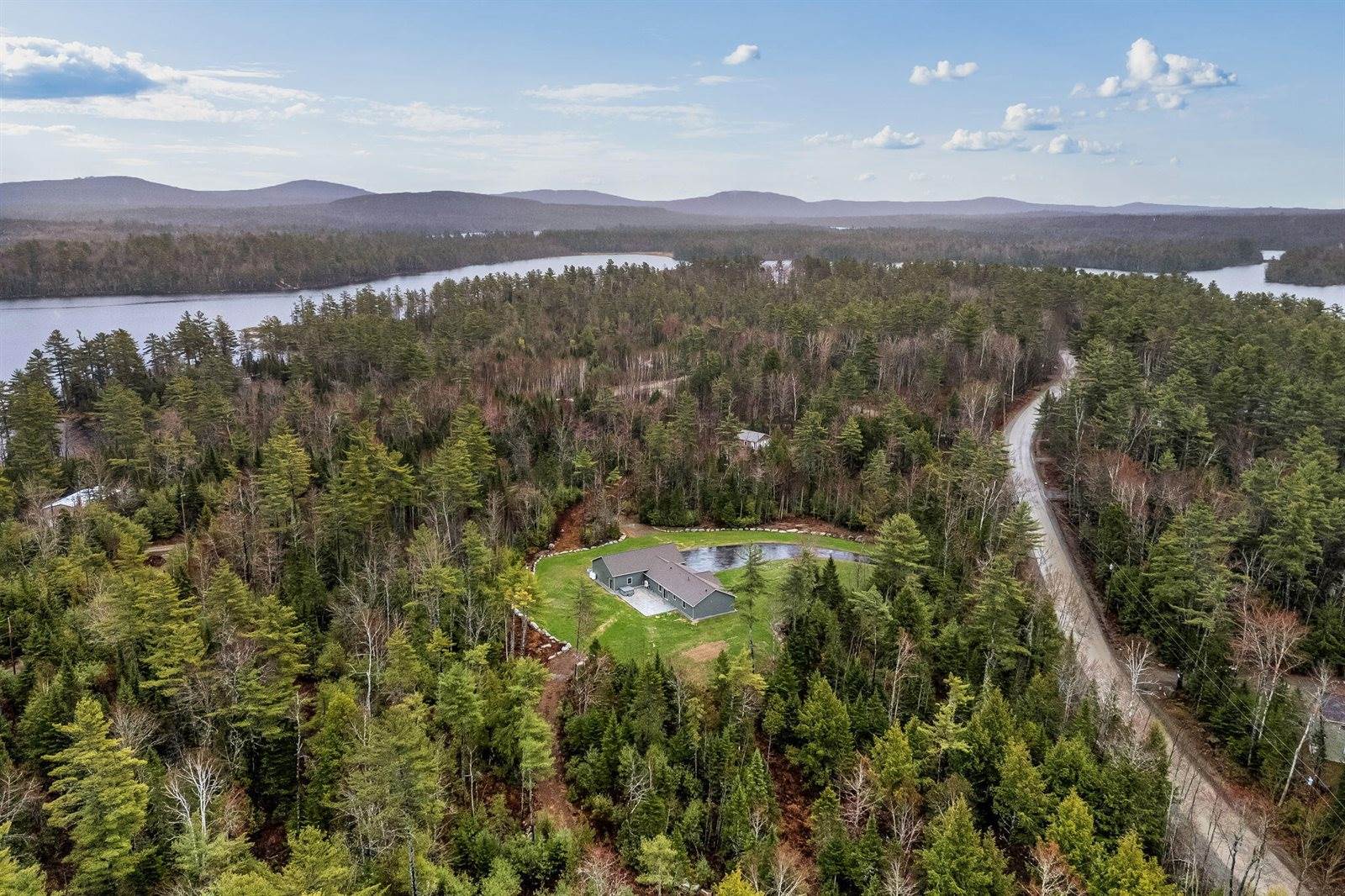 290 White Point Estates Road, Lincoln, ME 04457
