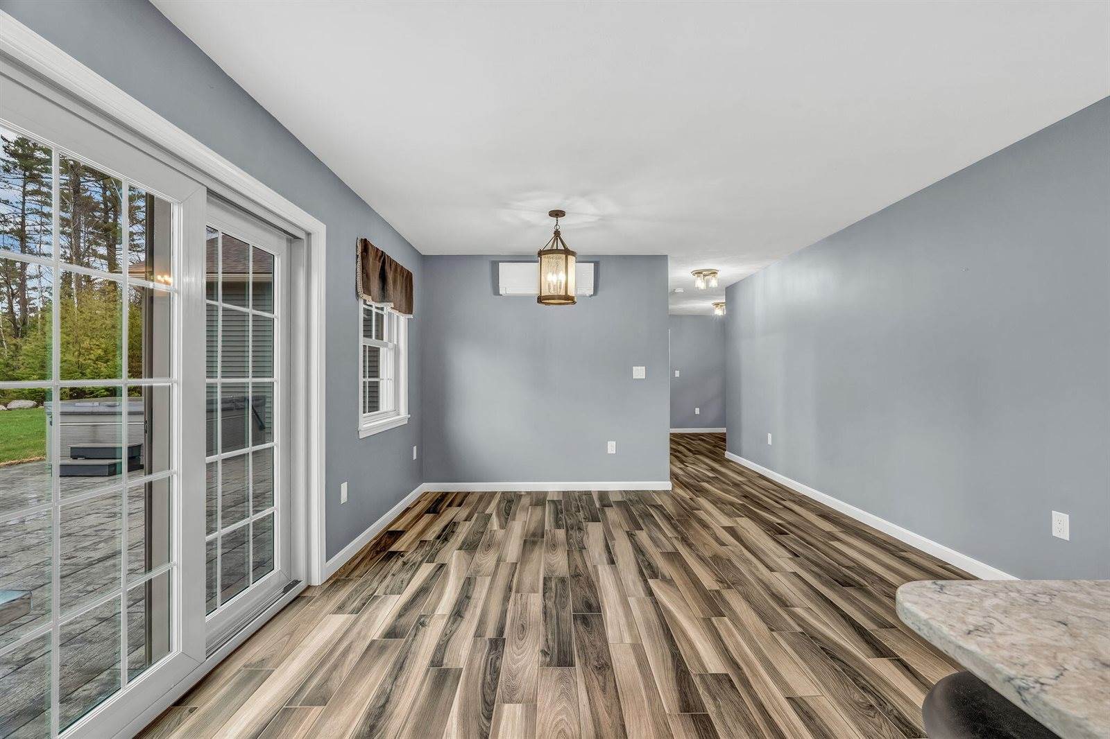 290 White Point Estates Road, Lincoln, ME 04457