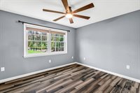 290 White Point Estates Road, Lincoln, ME 04457