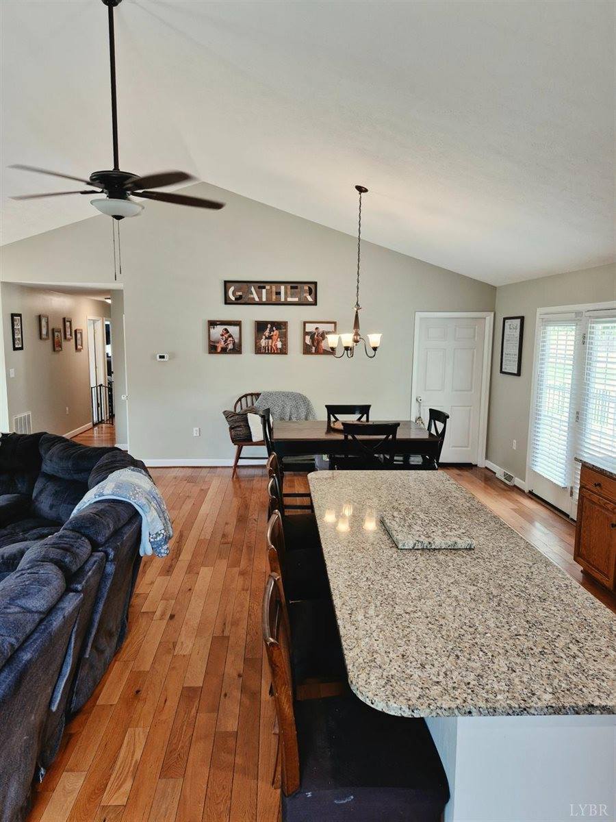 191 Erin Drive, Madison Heights, VA 24572