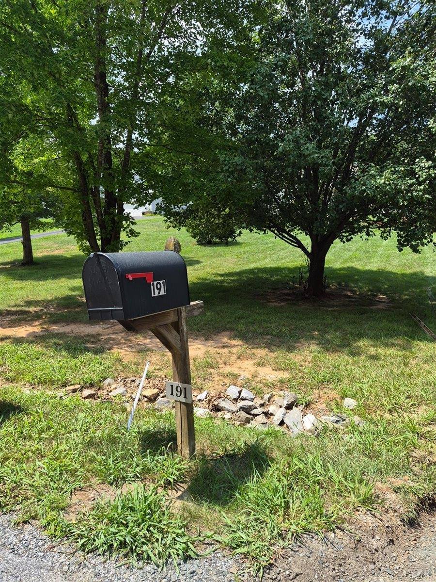 191 Erin Drive, Madison Heights, VA 24572