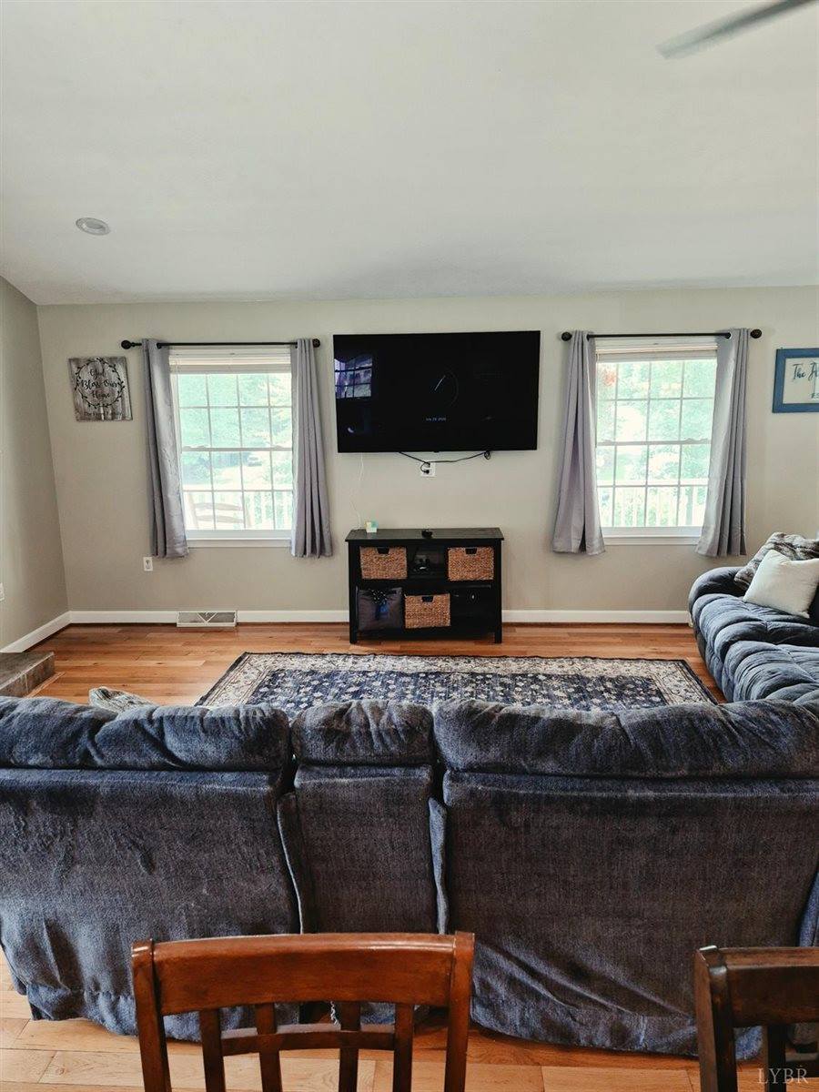 191 Erin Drive, Madison Heights, VA 24572
